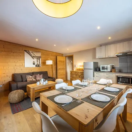 Charme 2 Pieces Cabine, Skis Aux Pieds, Balcon, Wifi, Au Coeur De Le - Fr-1-502-479 Apartman Tignes